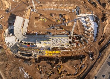 Trwa budowa stadionu narodowego w Wilnie